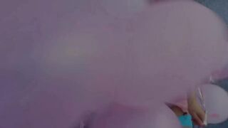 Riley Reid popsijában két kuki