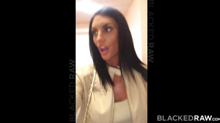 August Ames muffját barna manus dugja