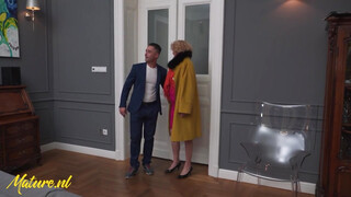 Mature.nl - Öreg házastárs hátsó bejáratba tolva