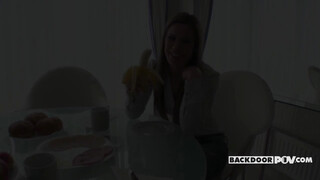 Its POV - Athina Love a magyar pornófilmes bige hátsó bejáratba dugva
