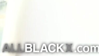AllBlackX - Lala Ivey a hatalmas tőgyes tini