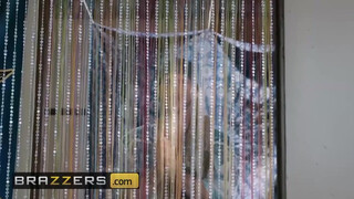 Brazzers - Karma Rx a hippi csávóval szexel