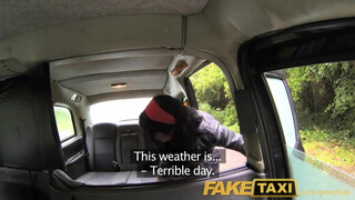 FakeTaxi - latina csaj hátsó bejáratba rakva