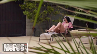MOFOS - LaSirena69 a hatalmas didkós latin amerikai kiscsaj