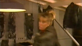 Hot Gun (1986) - Szinkronos vhs xxx videó