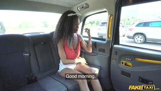 Fake Taxi - Tina Fire a nagy keblű néger spiné