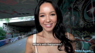 Public Agent - Asia Vargas a gyönyörű ázsiai picsa