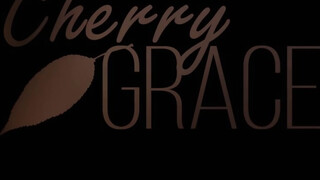 Cherry Grace a méretes cickós amatőr bige