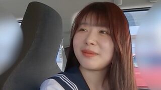 Kasumi-chan, a dögös riporternövendék verdában cidázza és kézimunkázza a pélót